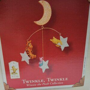 Hallmark Ornament Twinkle, Twinkle Winnie the Pooh Collection 2003 Tigger Piglet
